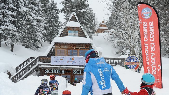 La struttura durante una nevicata